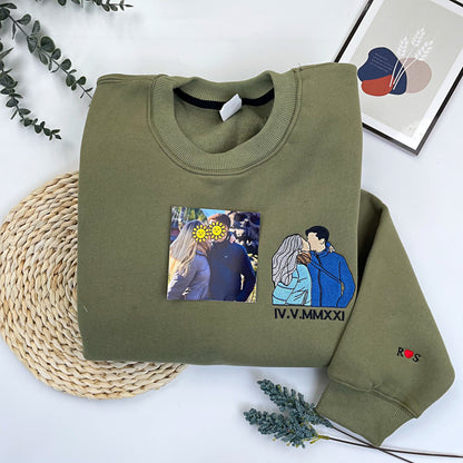 ❤️‍🔥Custom Couple Embroidered Sweatshirt Personalized Portrait Design, Perfect Family Gift